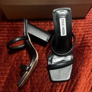 Steve Madden Blake Black Heels